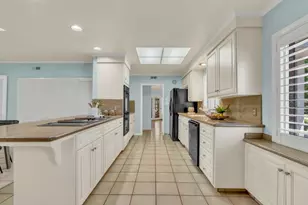 1071 W Monterey Ave, Stockton, CA 95204 - Photo 13