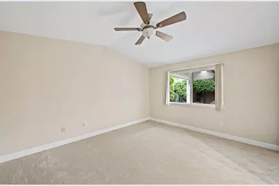 7523 Sunfaire Lane, Sacramento, CA 95828 - Photo 25