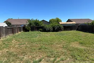 1808 N Rancho Encantado Ct, Modesto, CA 95358 - Photo 25