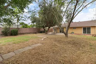 1421 Oakmont Dr, Roseville, CA 95661 - Photo 37