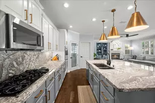 6905 Arianna Ct, Elk Grove, CA 95757 - Photo 11