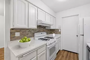 6244 43rd St, Sacramento, CA 95824 - Photo 7