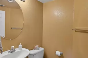 8850 Black Marlin Ct, Sacramento, CA 95828 - Photo 31