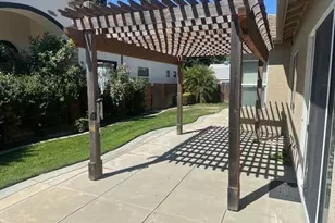 2214 Milano St, Manteca, CA 95337 - Photo 9