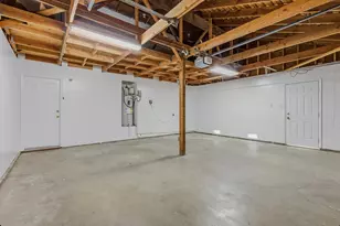 1175 Rose Tree Wy, Sacramento, CA 95831 - Photo 29