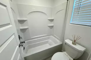 8524 Anker Wy, Elk Grove, CA 95757 - Photo 27