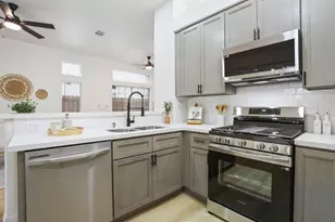 230 Thomas Dehaven Ln, Tracy, CA 95376 - Photo 9