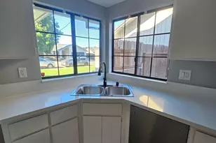 390 Elgin Ave, Lodi, CA 95240 - Photo 29