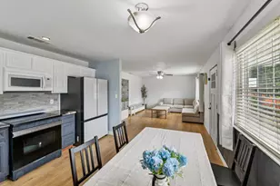 8751 Torrey Way, Elk Grove, CA 95624 - Photo 7