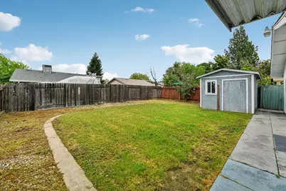 8751 Torrey Way, Elk Grove, CA 95624 - Photo 27