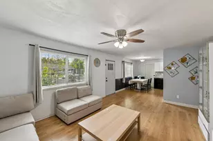 8751 Torrey Way, Elk Grove, CA 95624 - Photo 5