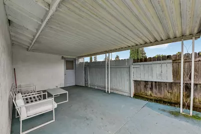 8751 Torrey Way, Elk Grove, CA 95624 - Photo 25