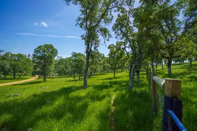 5885 Johnson Drive, Lincoln, CA 95648 - Photo 9