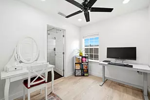 654 Alamos Ave, Sacramento, CA 95815 - Photo 9