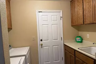 2809 Fleming Ct, Modesto, CA 95356 - Photo 17