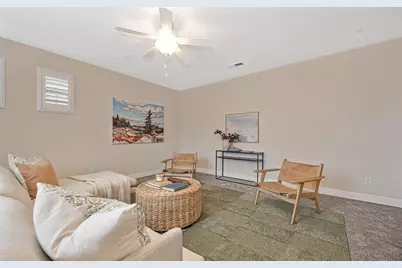 9841 Shanelyn Way, Elk Grove, CA 95757 - Photo 57