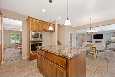 9841 Shanelyn Way, Elk Grove, CA 95757 - Photo 13