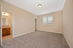 9841 Shanelyn Way, Elk Grove, CA 95757 - Photo 47