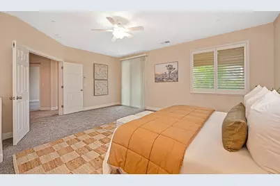 9841 Shanelyn Way, Elk Grove, CA 95757 - Photo 35