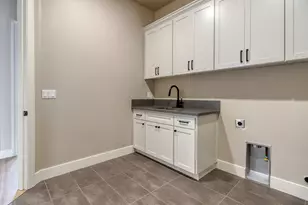 815 Hintze Lndg Ct, Modesto, CA 95354 - Photo 23