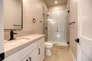 815 Hintze Lndg Ct, Modesto, CA 95354 - Photo 25