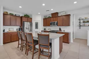 2332 Castle Pines Way, Roseville, CA 95747 - Photo 9