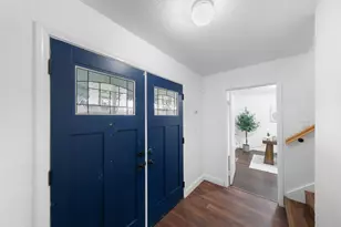 58 Los Gatos Cir, Sacramento, CA 95831 - Photo 7