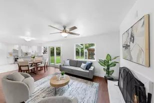 58 Los Gatos Cir, Sacramento, CA 95831 - Photo 11