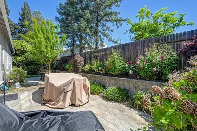 2416 Konvalin Oaks Lane, Carmichael, CA 95608 - Photo 43