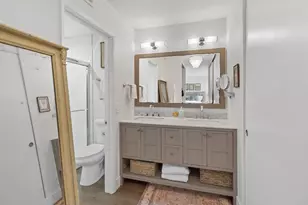 2304 American River Dr, Sacramento, CA 95825 - Photo 21