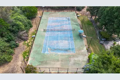 10464 E Herndon Avenue, Clovis, CA 93619 - Photo 35