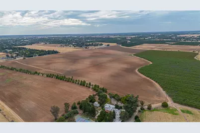 10464 E Herndon Avenue, Clovis, CA 93619 - Photo 51