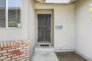 138 E Grove St, Stockton, CA 95204 - Photo 5