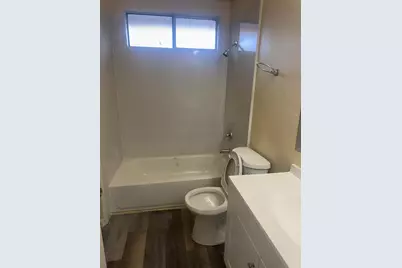 8517 Portola Court, Stockton, CA 95209 - Photo 9