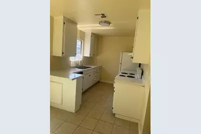 8517 Portola Court, Stockton, CA 95209 - Photo 15