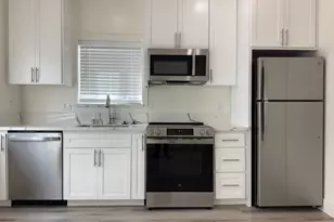 1402 McAllister Ave, Sacramento, CA 95822 - Photo 1