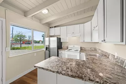 2605 Albatross Way, Sacramento, CA 95815 - Photo 21