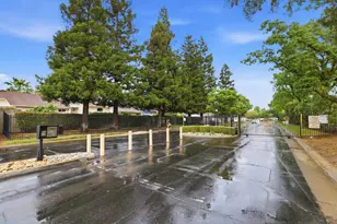 7317 Sunleaf Ln, Sacramento, CA 95828 - Photo 41