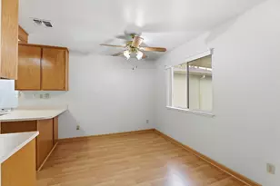 7317 Sunleaf Ln, Sacramento, CA 95828 - Photo 17