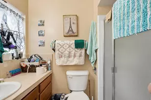 4921 McGlashan St, Sacramento, CA 95820 - Photo 17