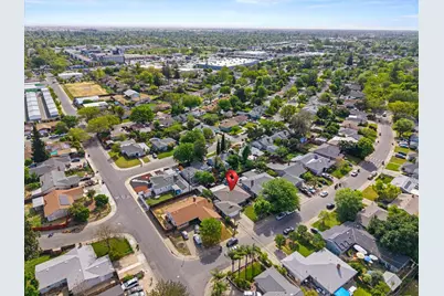 4921 McGlashan St, Sacramento, CA 95820 - Photo 29