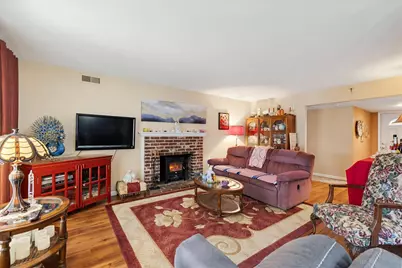4921 McGlashan St, Sacramento, CA 95820 - Photo 7