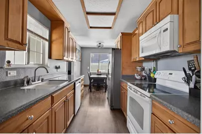 724 Dabney Ave, Rio Linda, CA 95673 - Photo 13