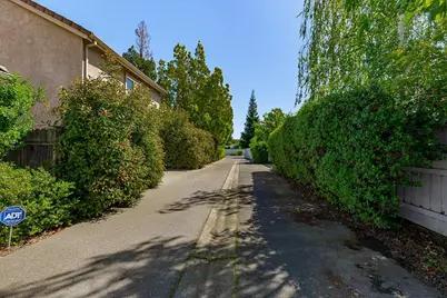 3400 Benedix Way, Elk Grove, CA 95758 - Photo 55