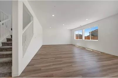4033 Salamander, Roseville, CA 95747 - Photo 9