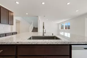4033 Salamander, Roseville, CA 95747 - Photo 5
