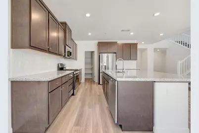 4033 Salamander, Roseville, CA 95747 - Photo 3