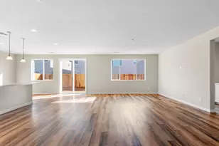 526 Hollywood Wy, Lincoln, CA 95648 - Photo 5