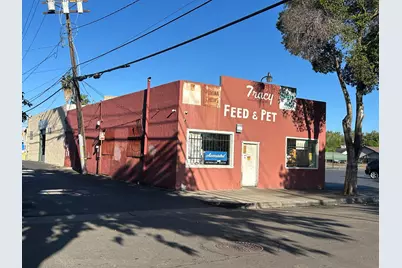 1031 F Street, Tracy, CA 95376 - Photo 3