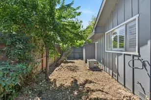 1109 W Churchill St, Stockton, CA 95207 - Photo 39